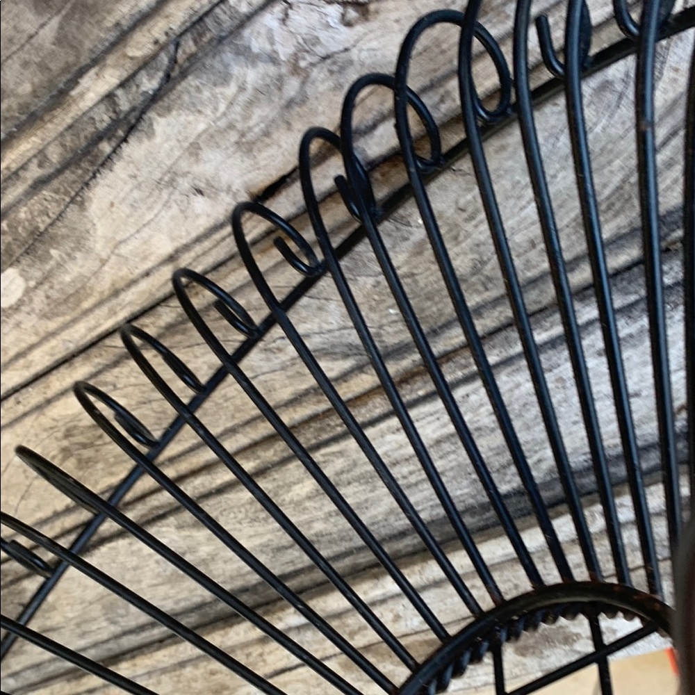 Vintage Elegant Black Wrought Iron Basket - Picture 8 of 11